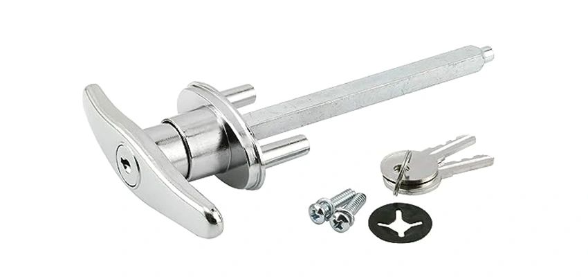 Old Style Garage Door Locks Replacements in Plumas Lake, California